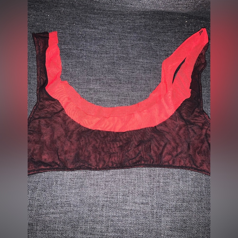 RED/BLACK MESH BRALETTE SIZE M